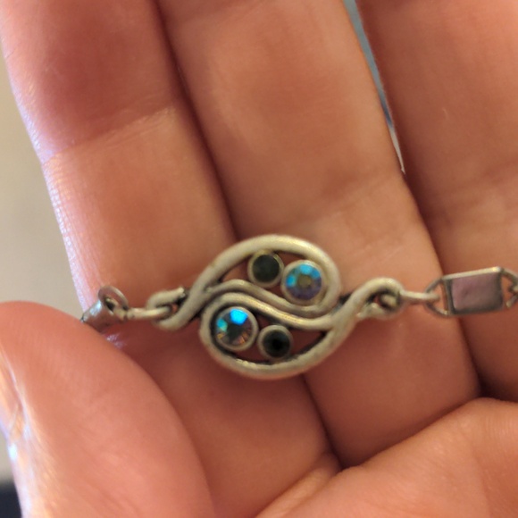 Chico's 16"-18" Silver Pendant Necklace - Picture 3 of 3